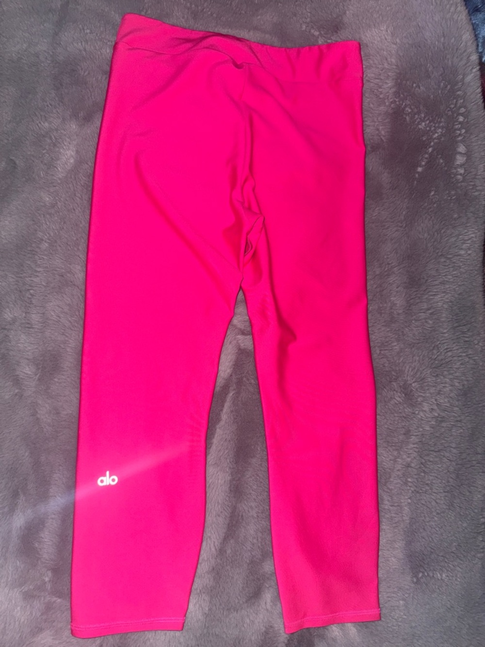 ALO Yoga women size large Bright Neon Pink Leggings